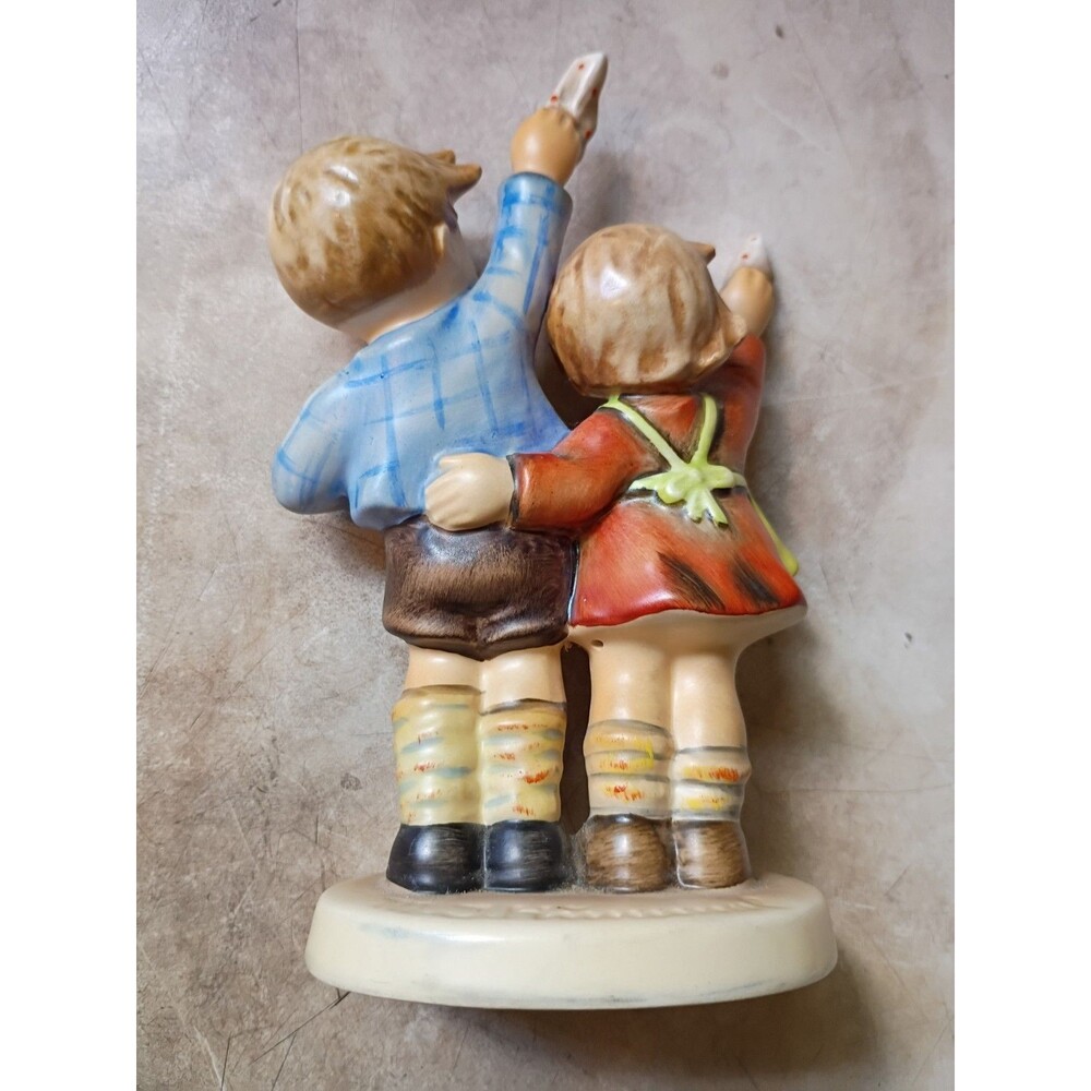 Hummel Goebel W Germany Figurine "Auf Wiedersehen" 1983  6.5” - Picture 2 of 6